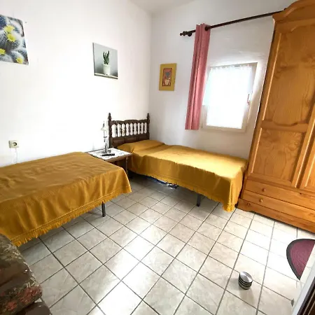 Holiday home Placa Eivissa 3 Empuriabrava
